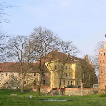 Ferienwohnung Im Idyllischen Ziesar Апартаменты *